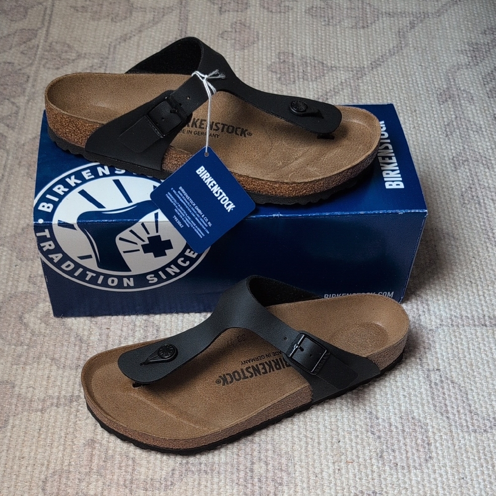 NIB Birkenstock Gizeh Black